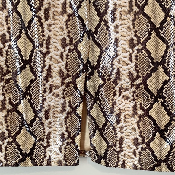 Guess by Marciano size 6 crocodile skirt - Picture 11 of 14